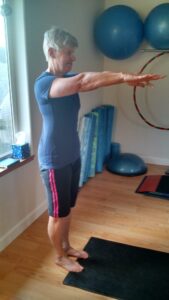 mom Pilates push up 3.15