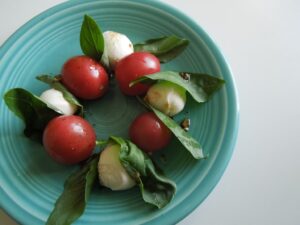 Tomato Basil Mozzarella Salad Recipe